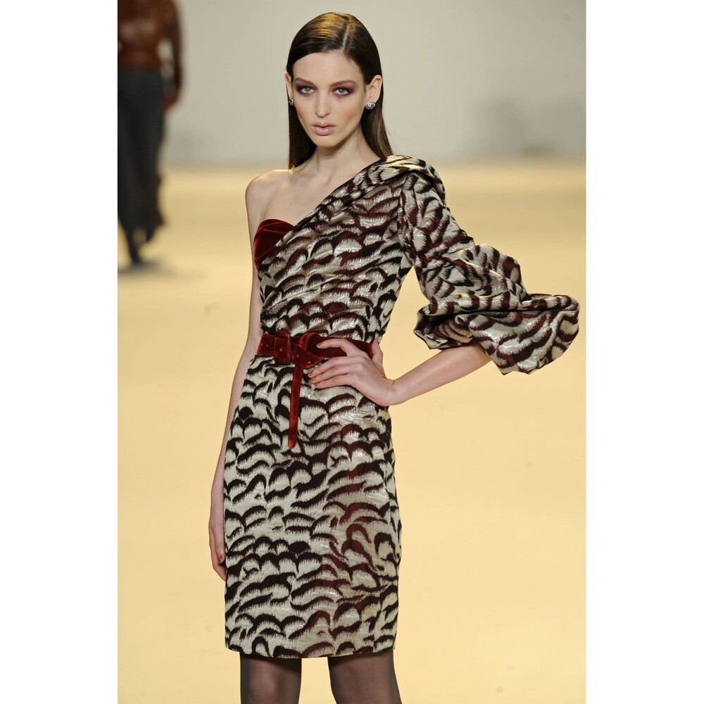 $2490 Carolina Herrera Runway CORSETED Velvet & Brocade!  Puff Sleeve Dress 4